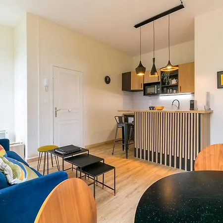 Le Cours Du Parc, Au Coeur Des Allees De アパート ディジョン